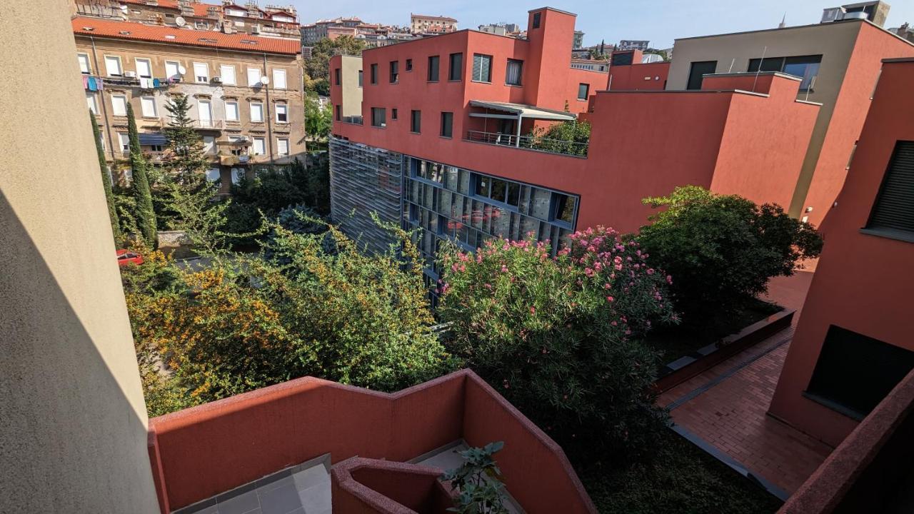 Downtown Fiume, Underground Garage Within The Property Екстериор снимка